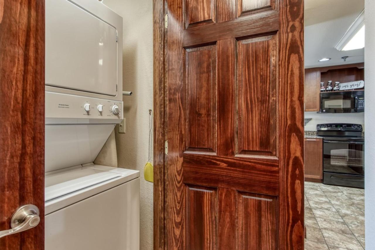 Gorgeous 2Bd 2Bth Condo With Mountain Views Pool Hot Tub Game Room Close To Parkway Pigeon Forge Exteriör bild